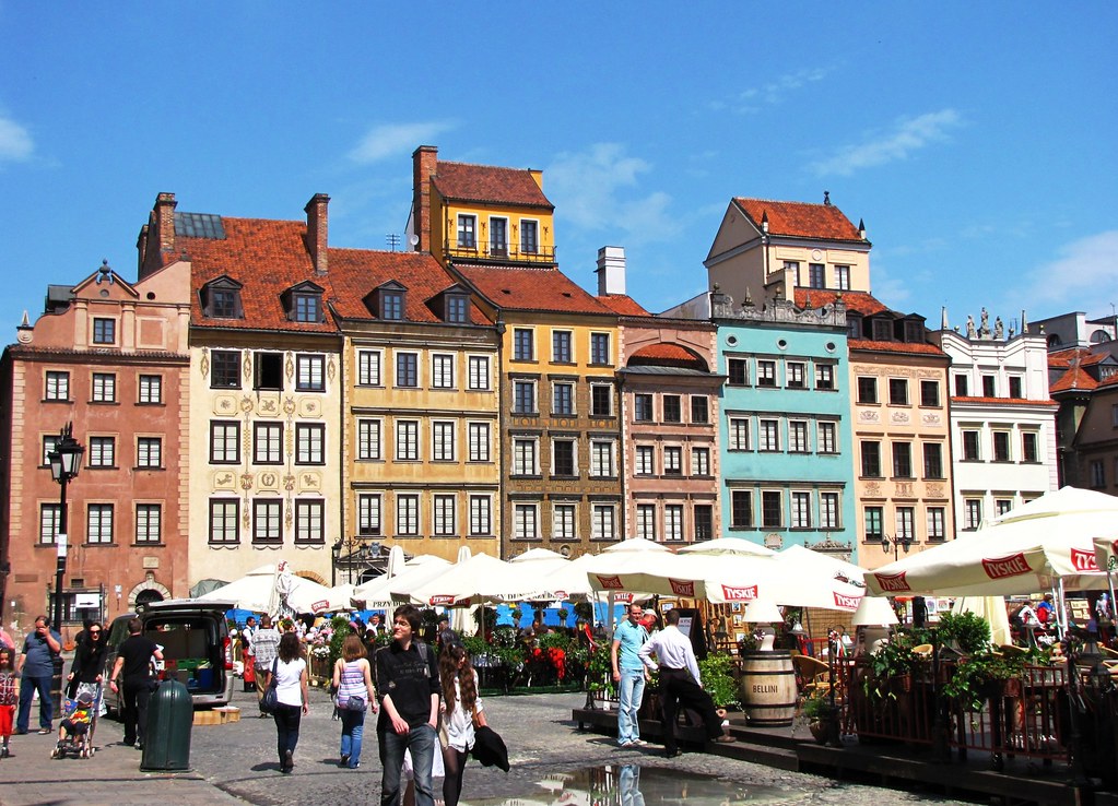 10 Best Things to Do in Warsaw, What is Warsaw Most Famous For? 19 The Old Town and the Old Town Market Square
