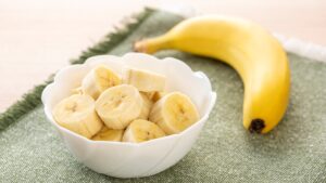 Top 5 Nutrient-Packed Foods for Enhanced Office Productivity and Energy Boost. 17 Banana