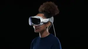 OpenAI Chief Sam Altman Raves About Apple Vision Pro: A Closer Look at His Impressive Review. 15 Apple Vision Pro