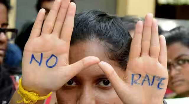 Jharkhand: Spanish Tourist Raped by 7 Men During Bike Tour, 4 Arrested 16 Spanish Tourist Raped by 7 Men
