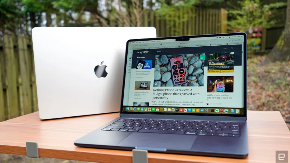 Take Advantage of the Unprecedented Price Drops on Apple's M3 and M2 MacBook Airs 15 48