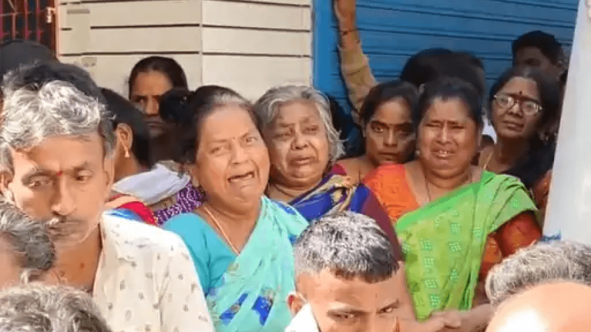 Tragic Incident in Surat: Man Ends Life After Killing Wife and Son 15
Tragic Incident in Surat_ Man Ends Life After Killing Wife and Son
