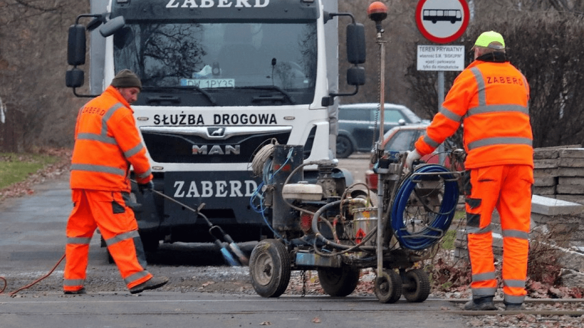 Unemployment in Poland 5.4%: January Increase Explained as Seasonal, Future Outlook Cautiously Optimistic 14 Unemployment in Poland: January Increase Explained as Seasonal, Future Outlook Cautiously Optimistic