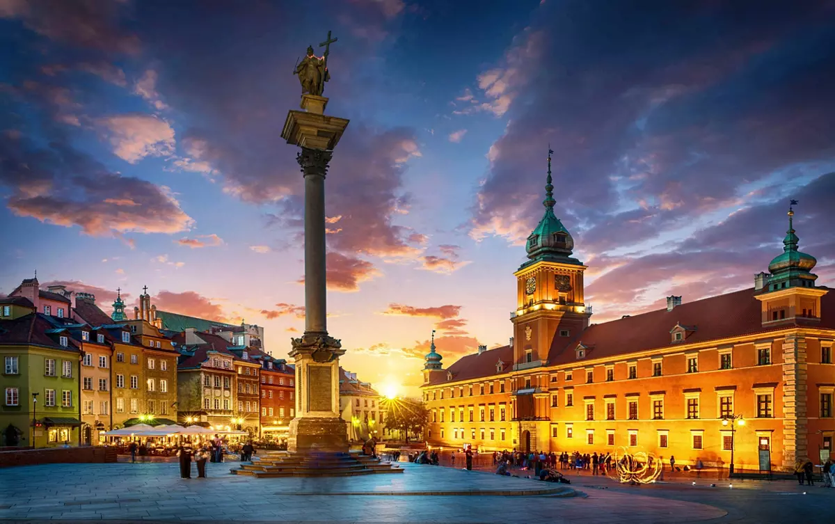 10 Best Things to Do in Warsaw, What is Warsaw Most Famous For? 14 Warsaw