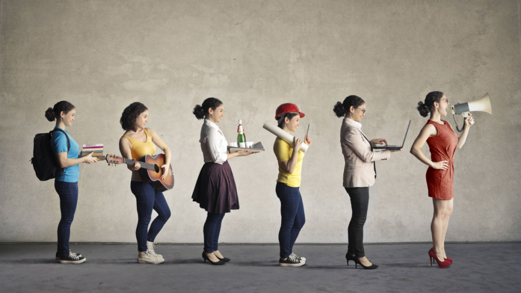 Navigating Career Transitions: Tips for Switching Industries or Roles 2 Navigating Career Transitions