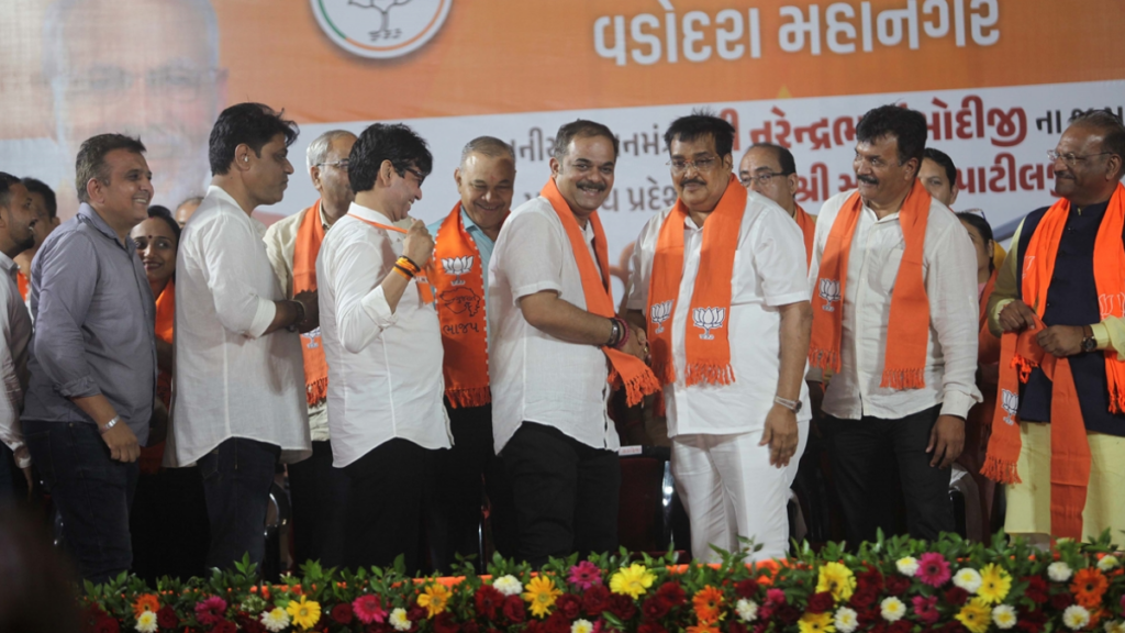 Gujarat Leaders Make Swift Transition from Congress to BJP