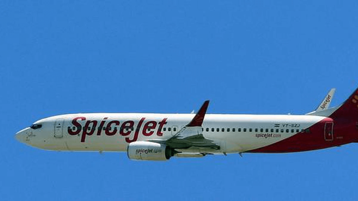 SpiceJet Boosts Capacity with Lease Agreement for 10 Aircraft, Stock Up 7% 14 SpiceJet Aircraft