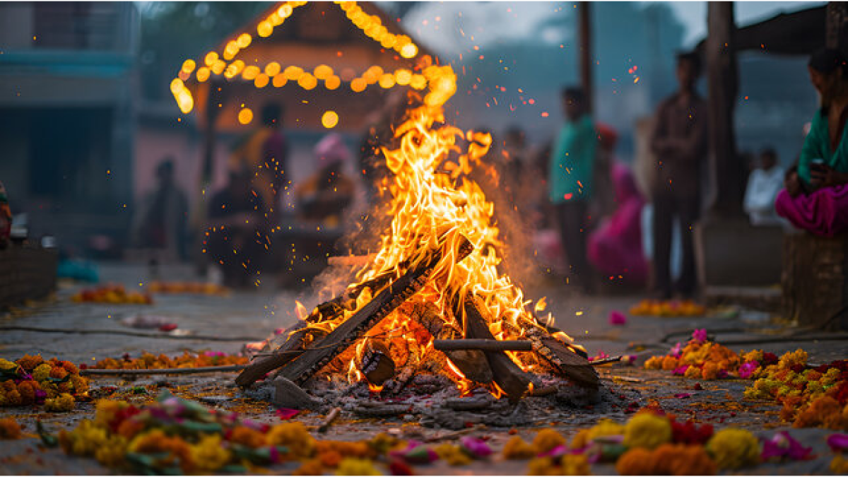 Choti Holi 2024: Date, History, Significance, Holika Dahan Muhurat, Puja Vidhi, Samagri. 14 Choti Holi 2024