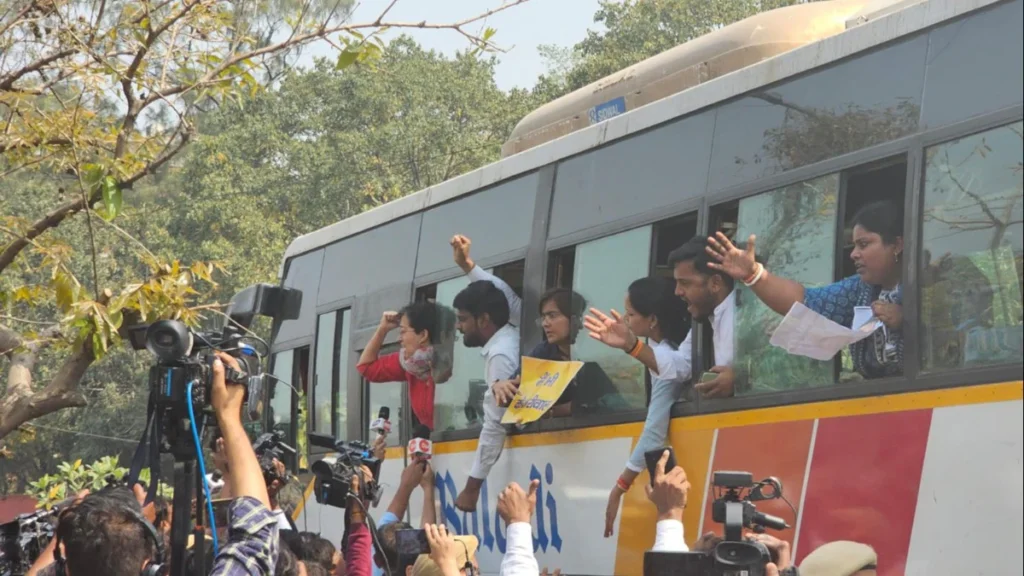 12-Member ED Team Descends on Arvind Kejriwal's Arrest Report : Politics, Policy, and Legal Wrangles 15 Arvind Kejriwal's Arrest
