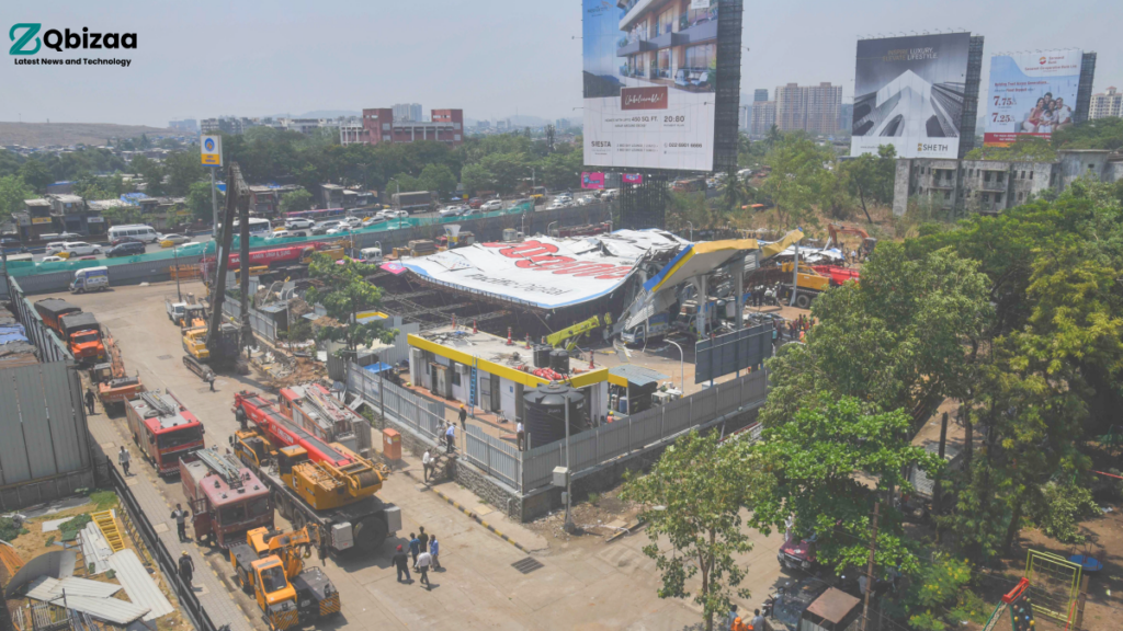 Unveiling the Terrifying Moment : Mumbai Billboard Collapse Caught on Camera 15 Mumbai