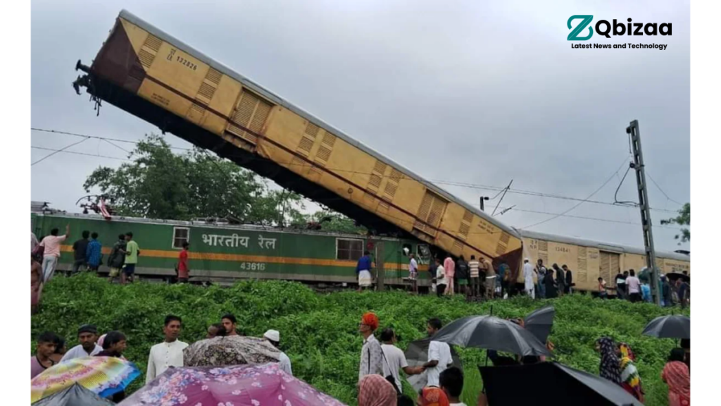 25 wounded and 5 killed after a cargo train crashes with the Kanchenjunga Express 16 Frame 414