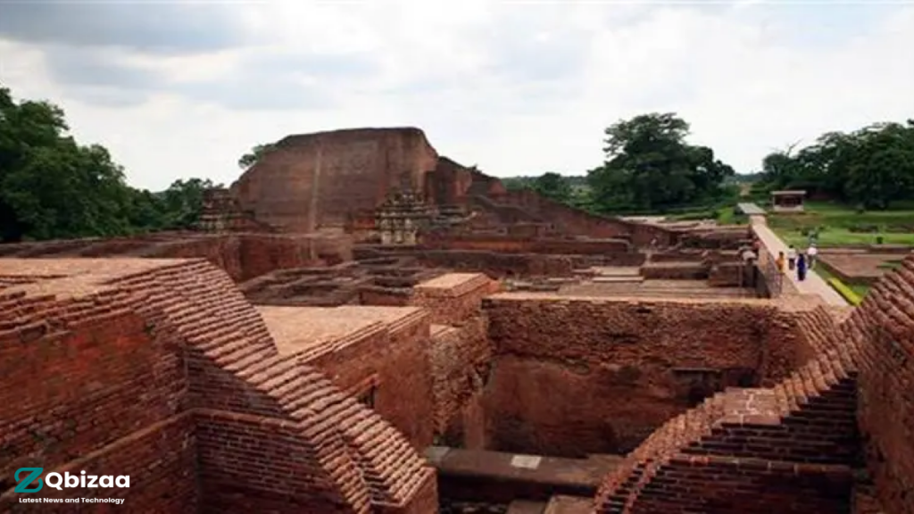 10 days after swearing in, PM opens the new Nalanda campus. 16 Frame 427
